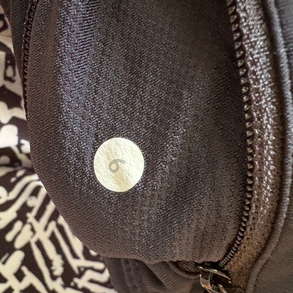 Lululemon crop leggings - Picture 7 of 7
